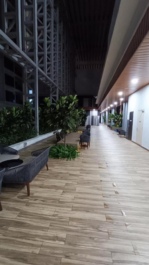 Cl 95b Modern Infinity Pool Klcc View Apartment