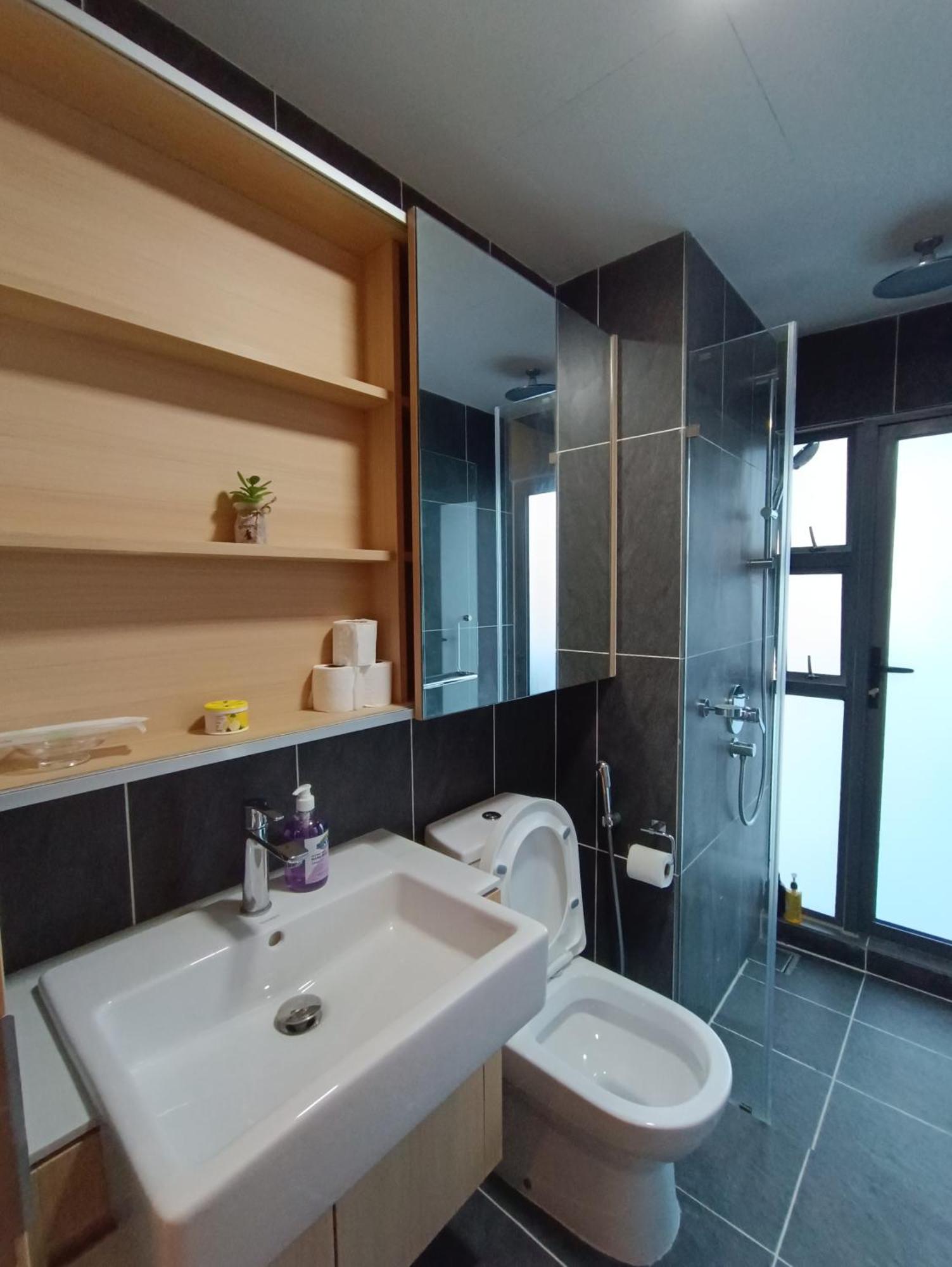 Apartment Cl 95b Modern Infinity Pool Klcc View *